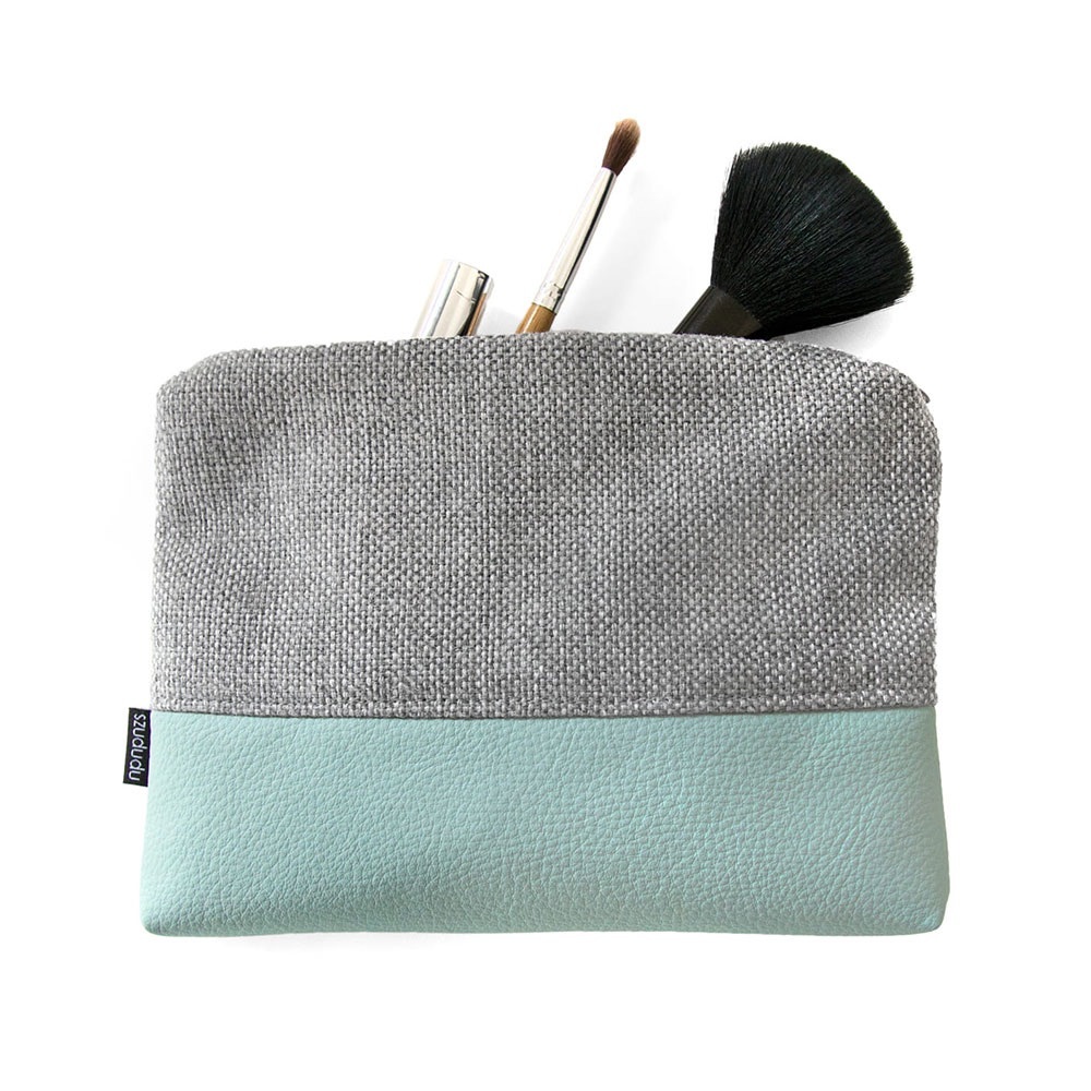 Makeup bag: mint small